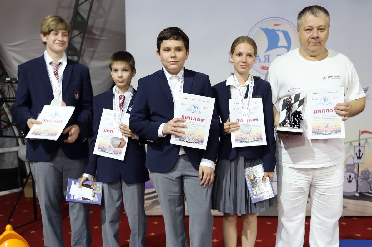 Primakov’s gymnasium ends second in the “White rook” all-Russian final