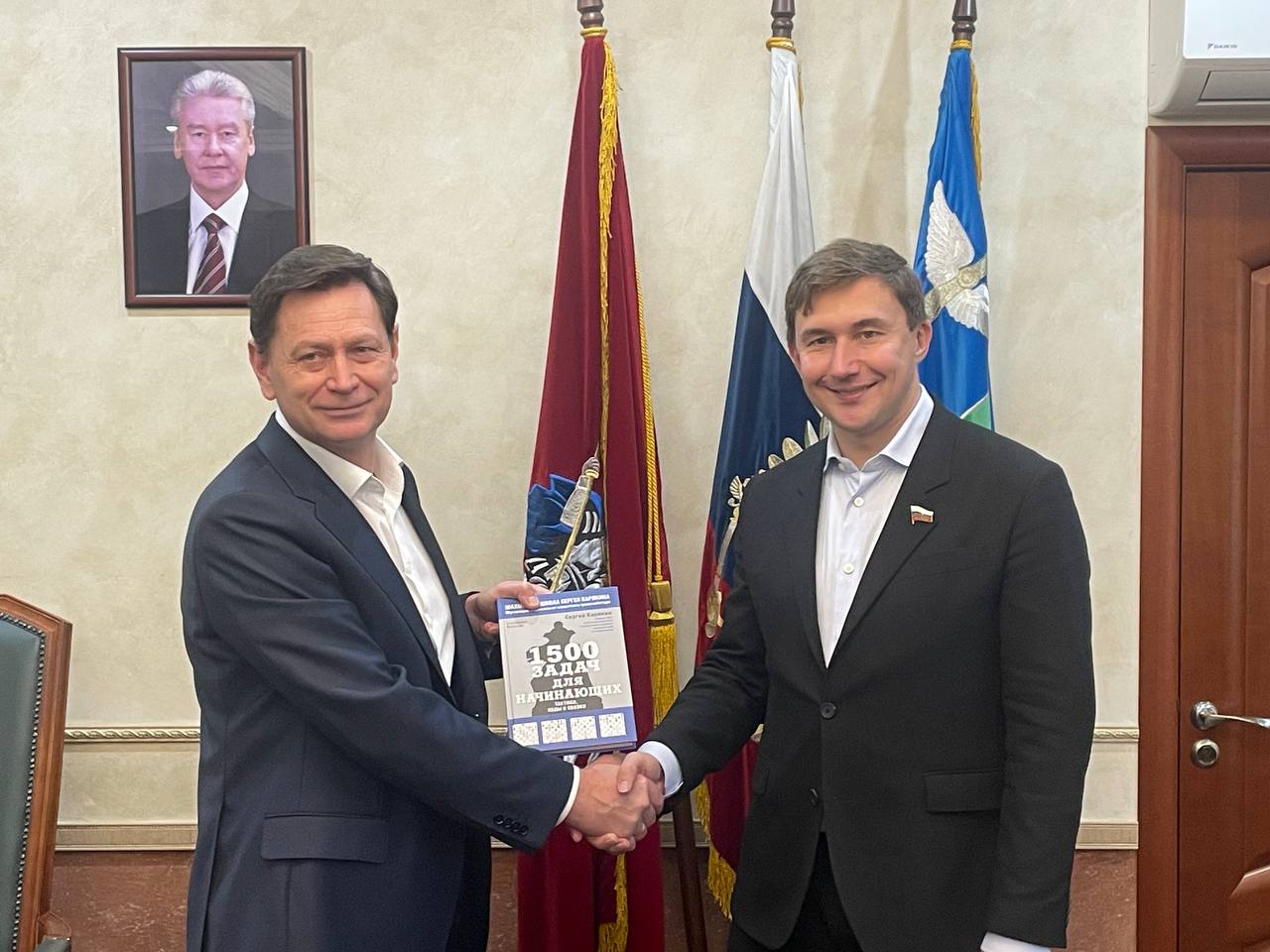 В книгах как шахматах: все ходы записаны!