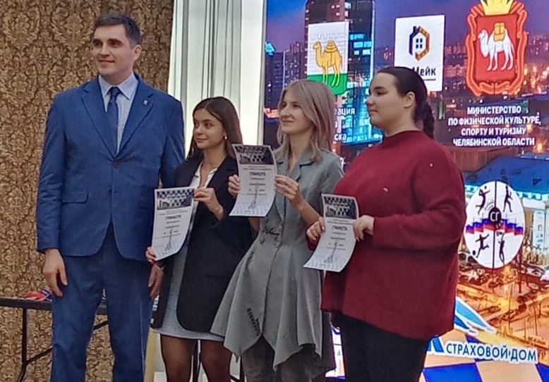Ekaterina Smirnova won the first women’s prize at Russian Grand Prix leg in Chelyabinsk