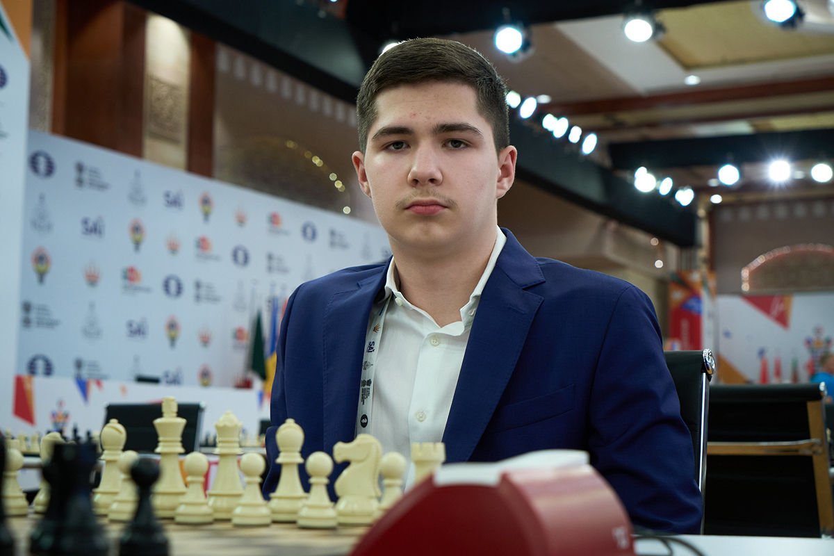 Иван Землянский вышел во второй круг Кубка мира