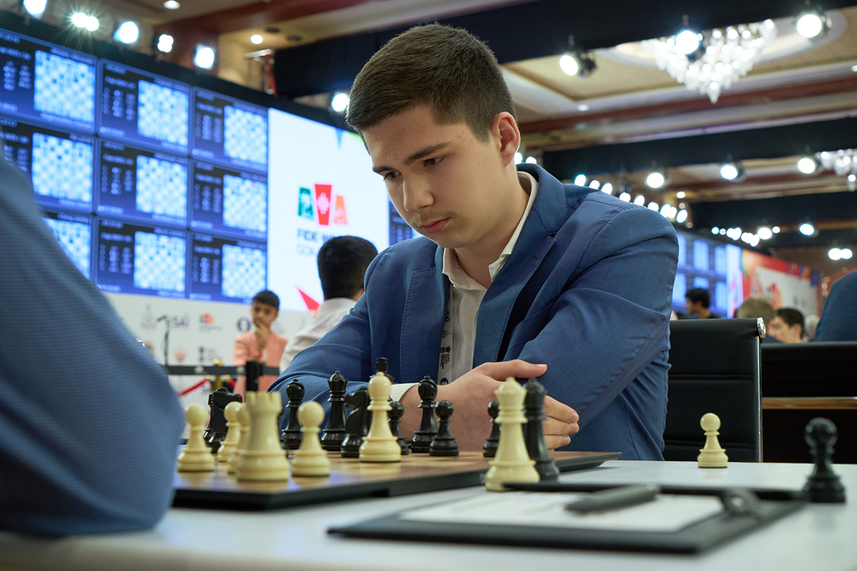 Иван Землянский вышел в третий круг Кубка мира