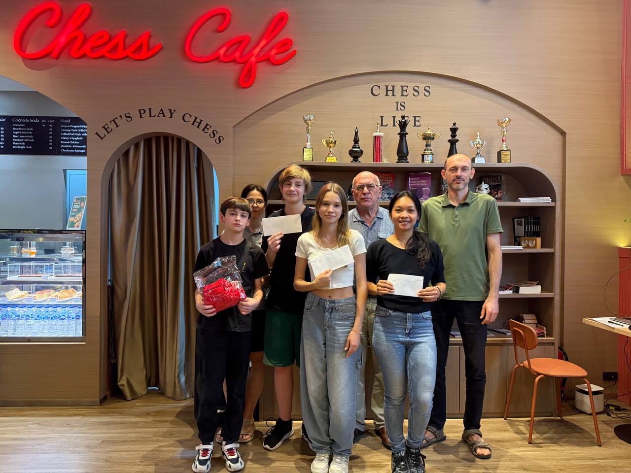 Забрали все призы!