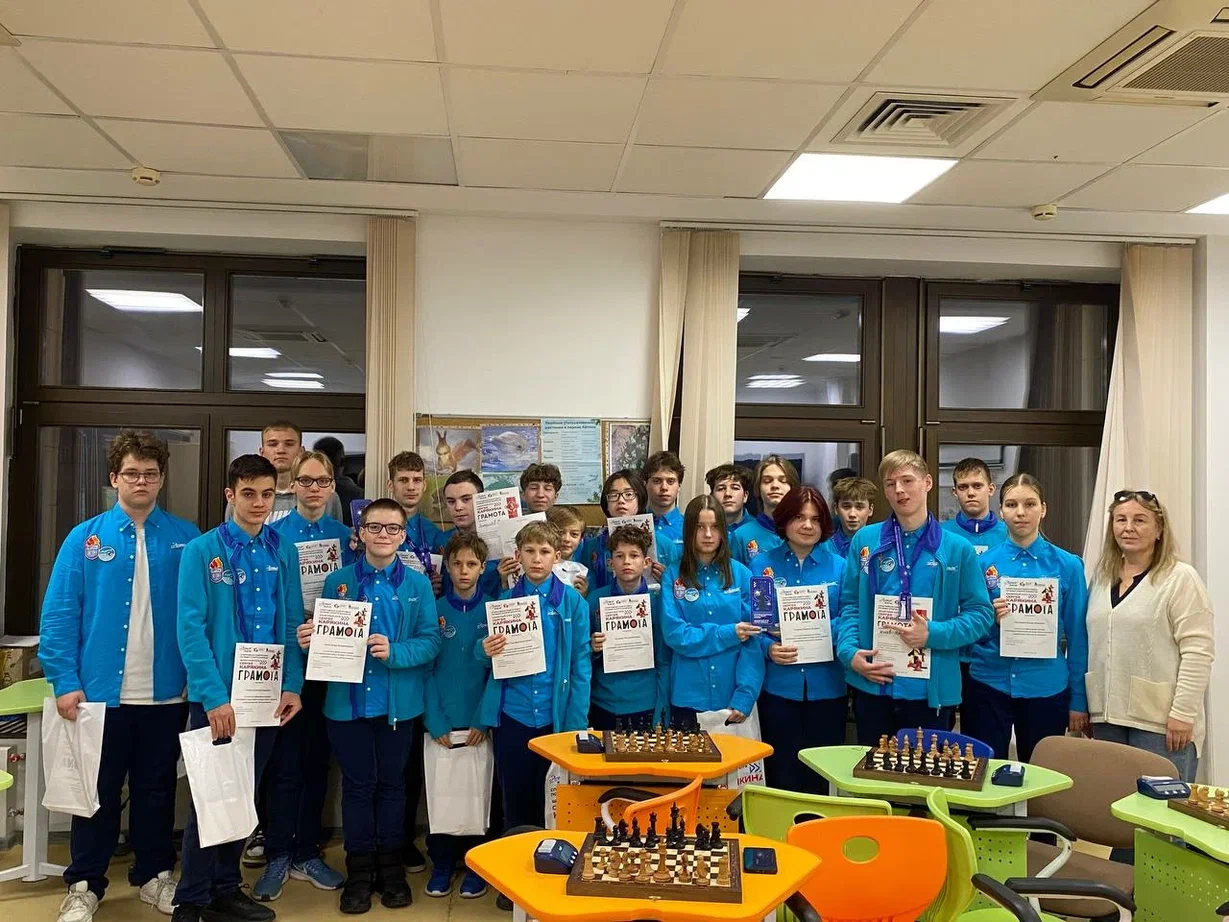 Поезд из «Артека» едет домой!