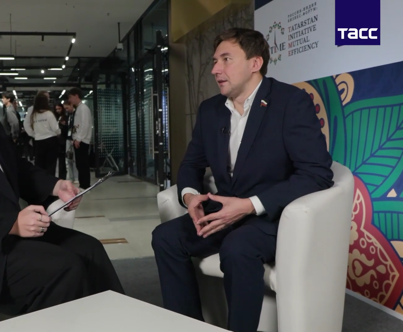 Шахматист Карякин считает необходимым создание альтернатив FIDE